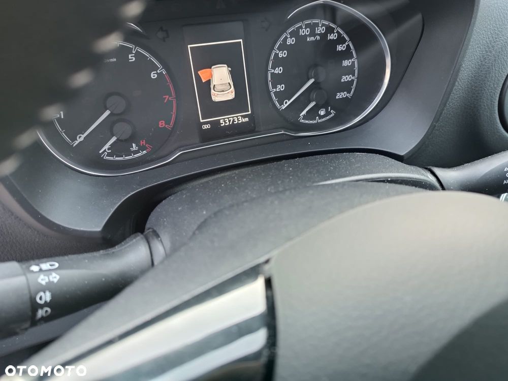 Toyota Yaris 1.5 Premium - 8