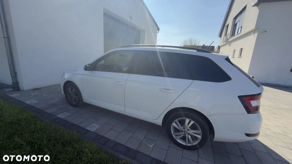 2022 Skoda Fabia, photograph 2