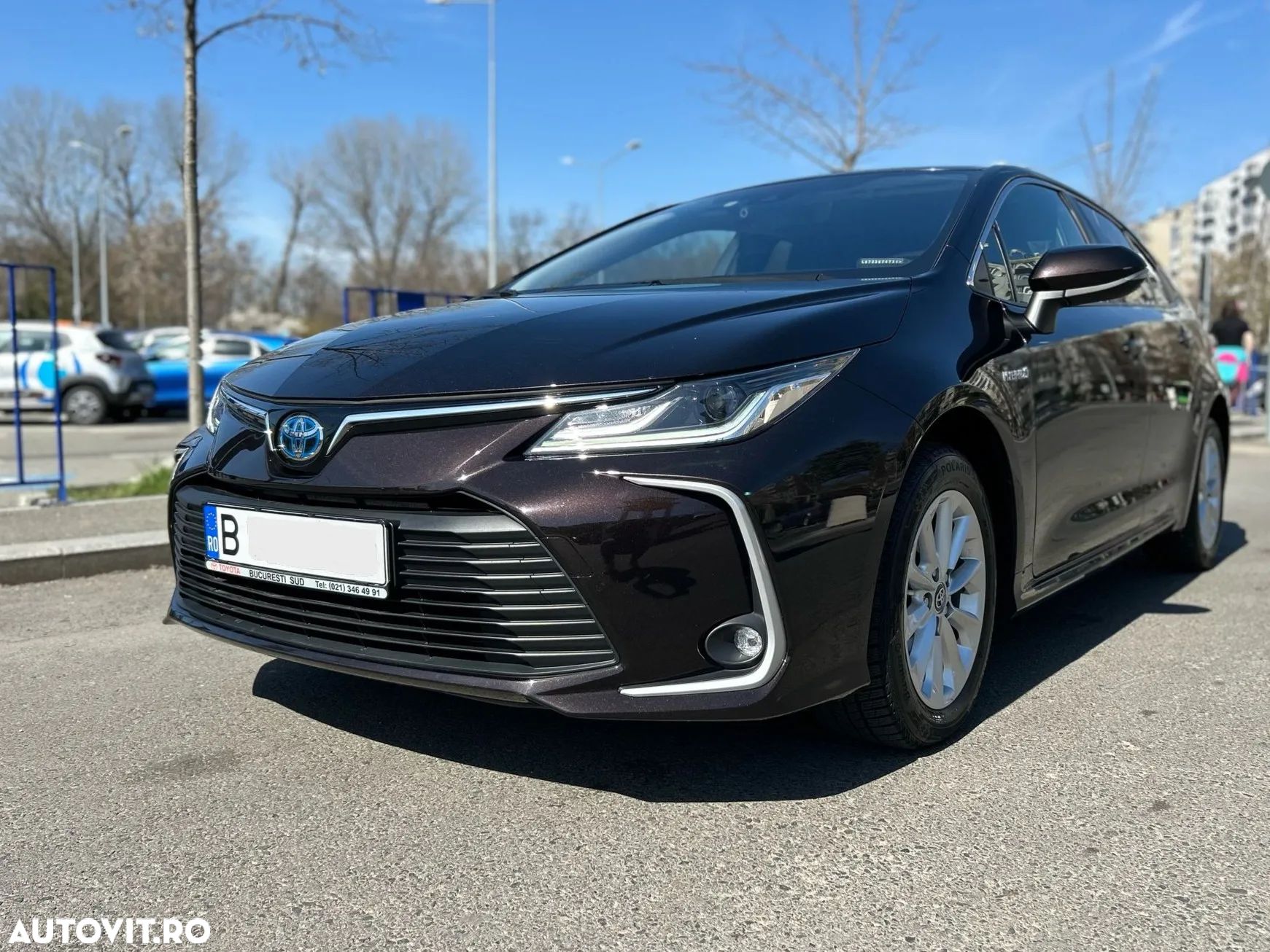 Toyota Corolla 1.8 HSD Dynamic - 1