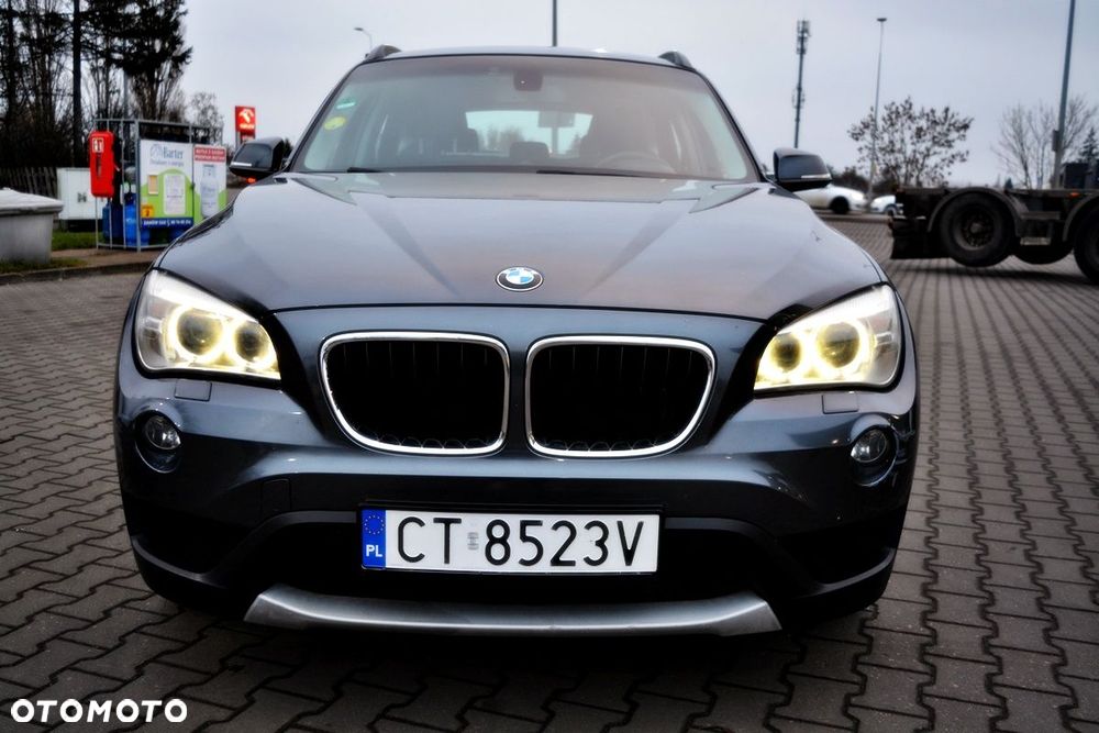 BMW X1 xDrive18d xLine - 9