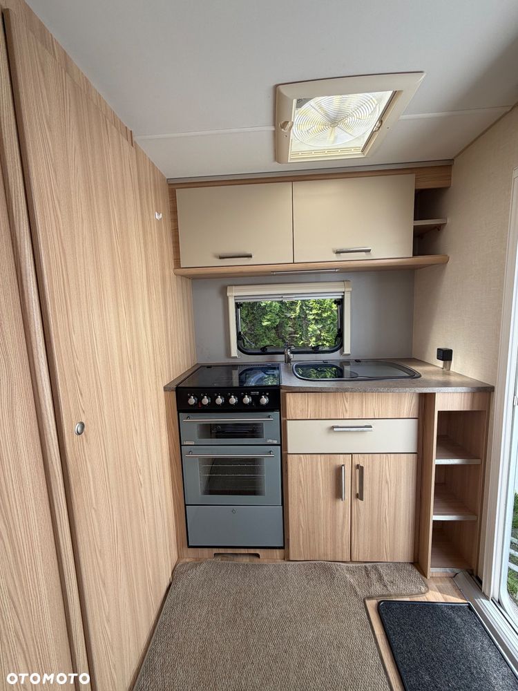 Coachman Amara 380/2 - 2