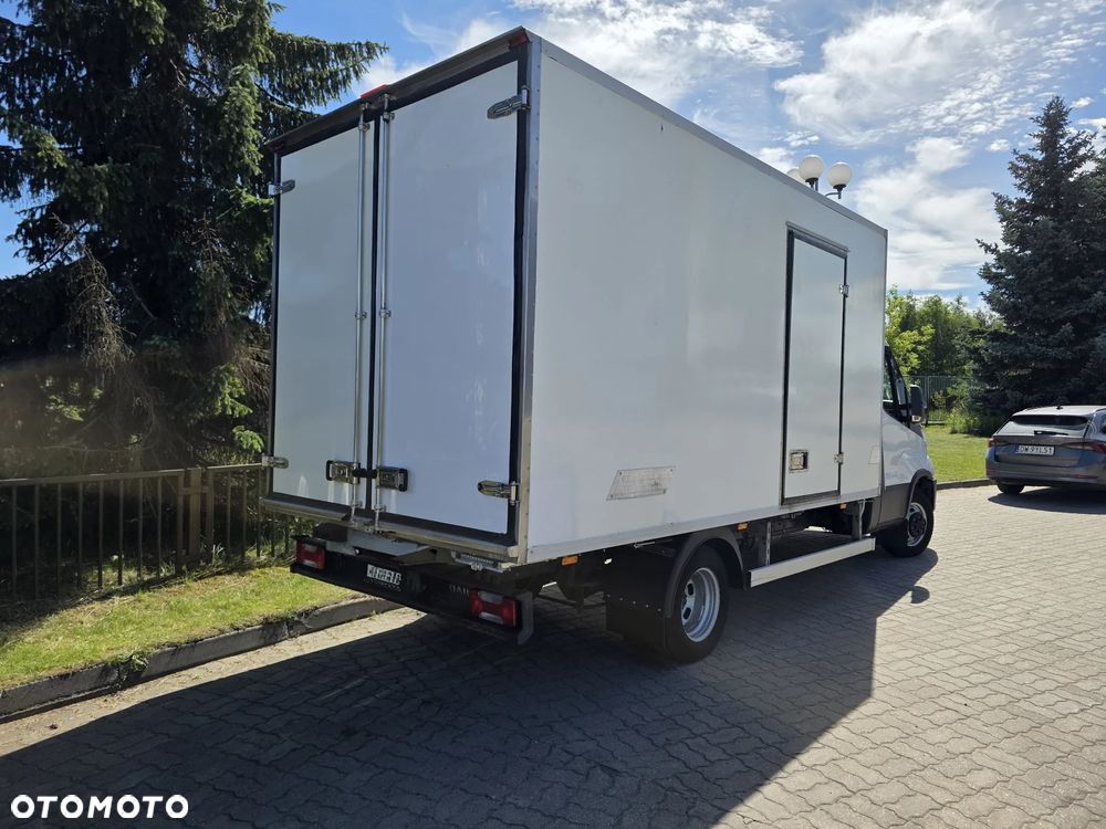 Iveco 50C16 Chłodnia Izoterma Winda 1000 kg ! 8EP + Zasilanie 230V Krajowy ! - 4