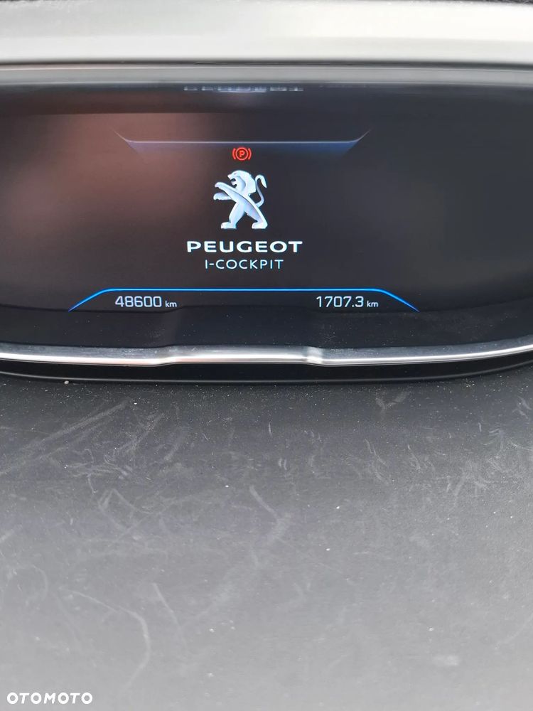 Peugeot 3008 1.2 PureTech Allure S&S - 5