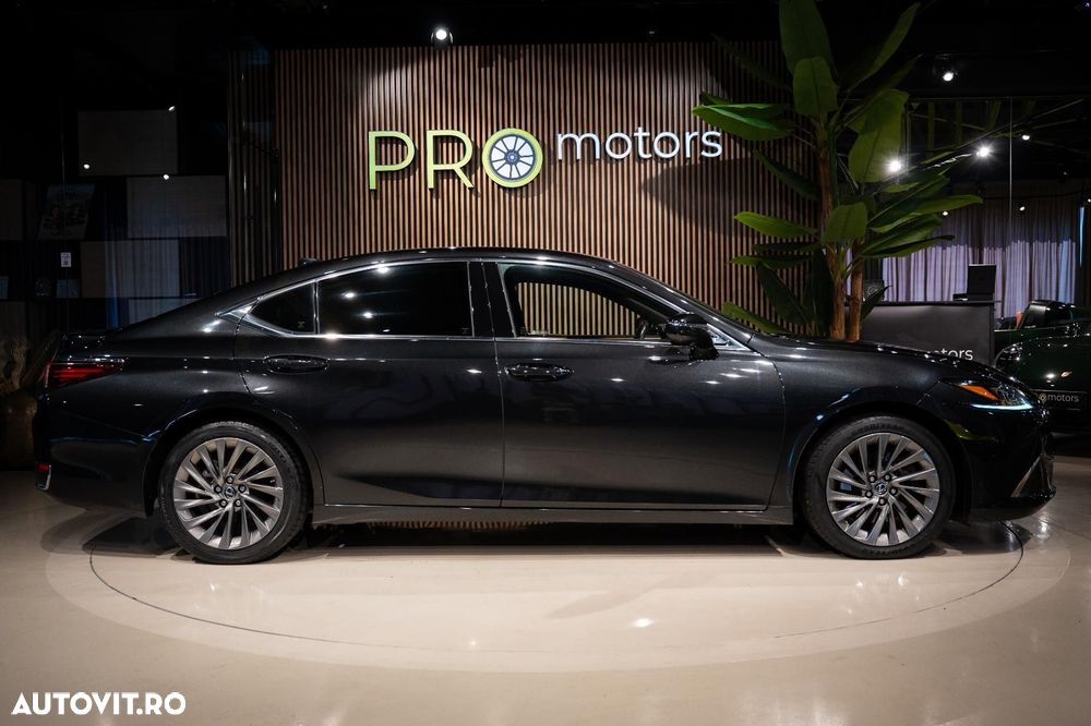 Lexus Seria ES - 11