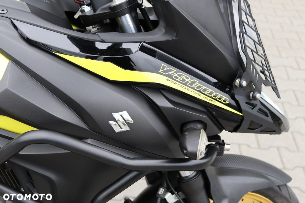 Suzuki V-STROM - 11