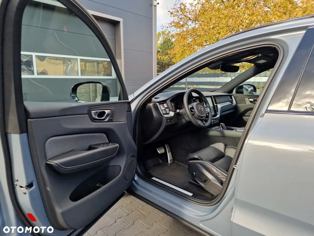 Volvo XC 60 B4 D Geartronic RDesign - 18
