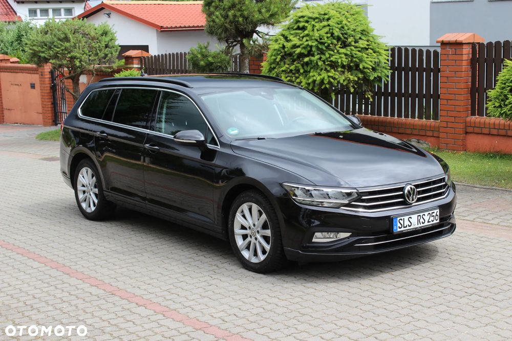 Volkswagen Passat Variant 2.0 TDI SCR DSG Highline - 35