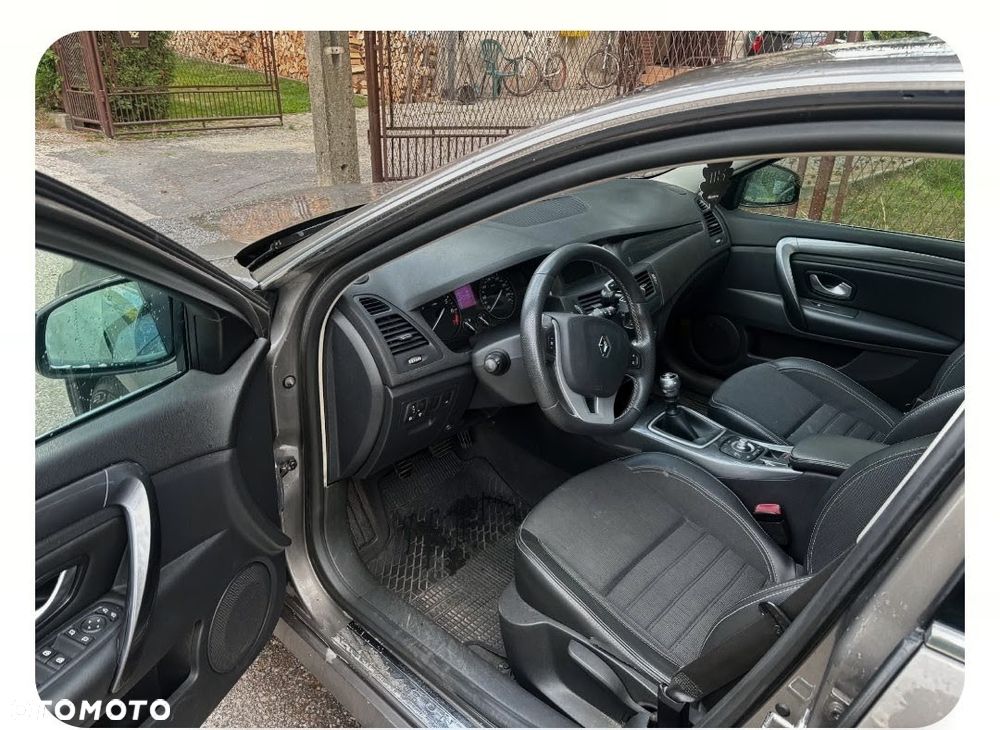 Renault Laguna 2.0 Black Edition - 18