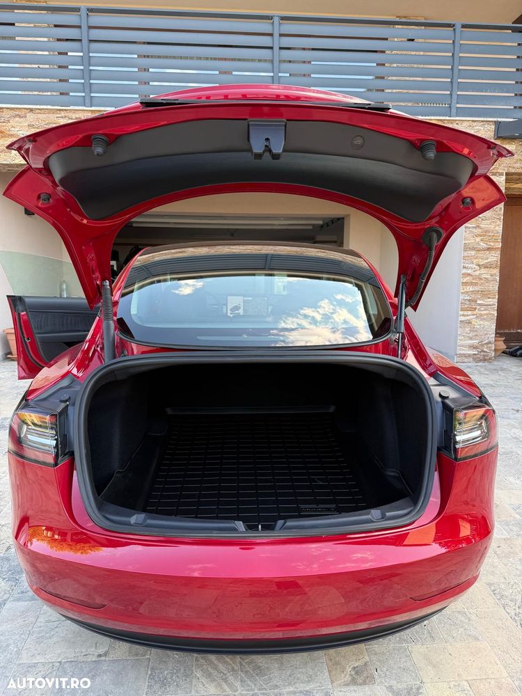 TESLA Model 3 2021 — imagine 14