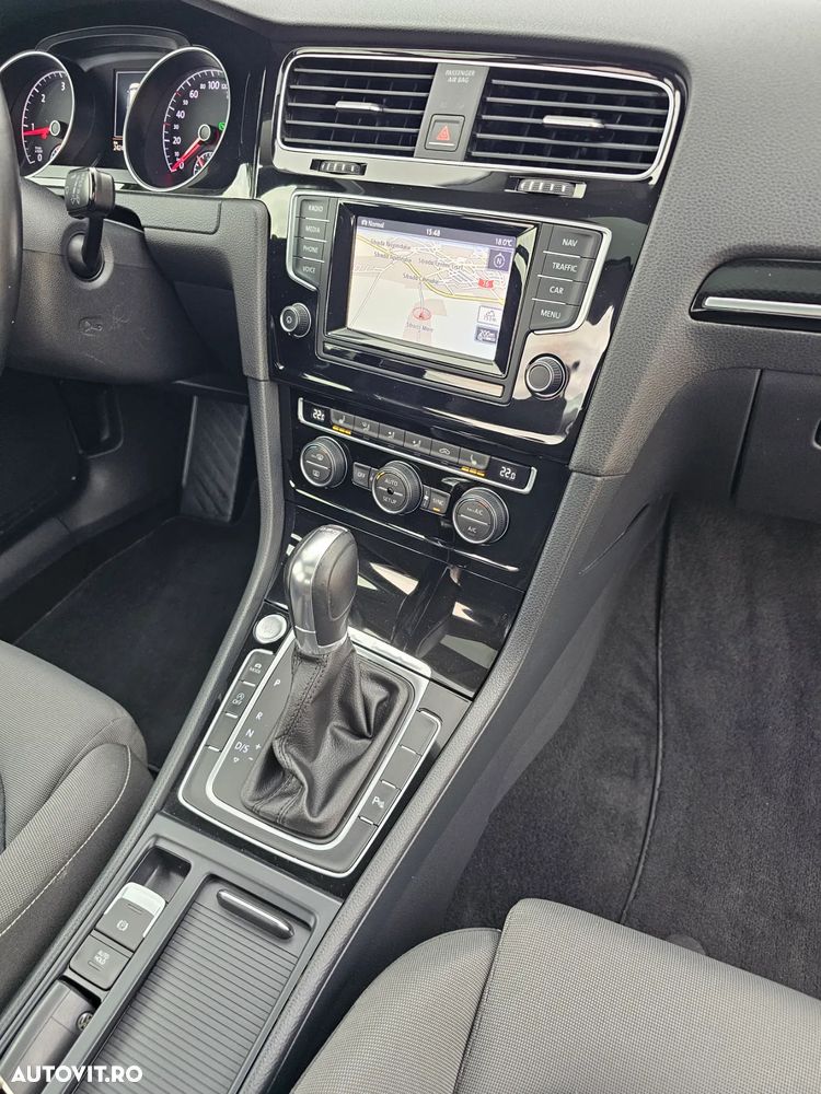 Volkswagen Golf 2.0 TDI (BlueMotion Technology) DSG Highline - 18