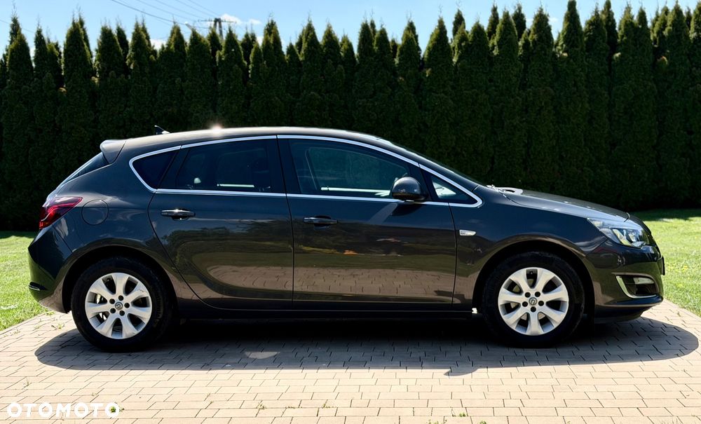 Opel Astra 1.4 Turbo Color Edition - 14