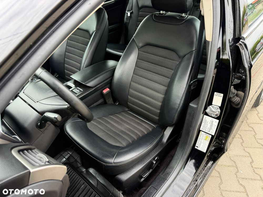 Ford Fusion - 9