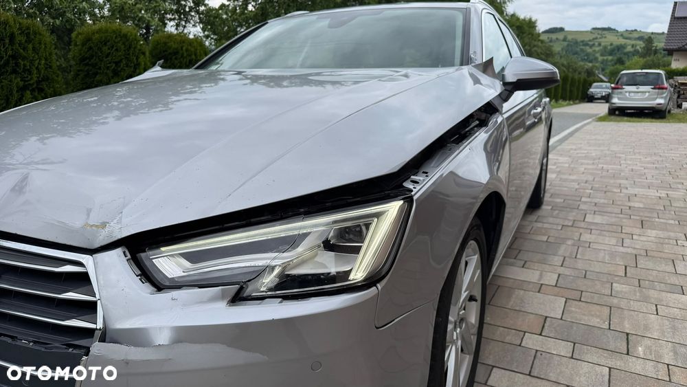 Audi A4 Avant 2.0 TDI Design - 16