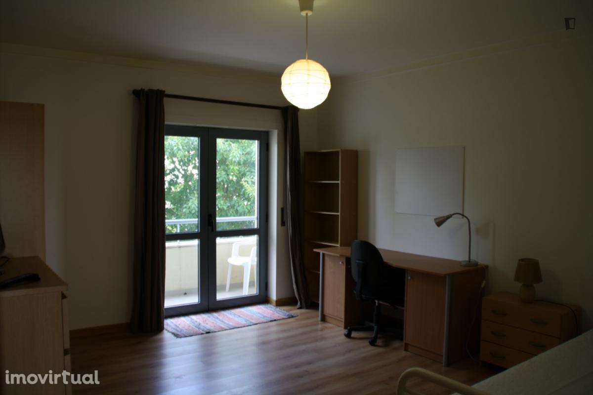 Quarto - localizado em Caparica Lisbon - Grande imagem: 3/21