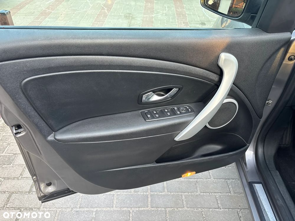 Renault Fluence - 22