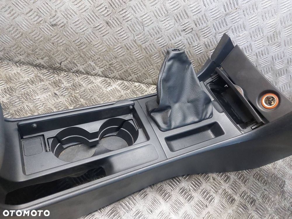 TUNEL ŚRODKOWY PODŁOKIETNIK MAZDA 3 I BK - 3