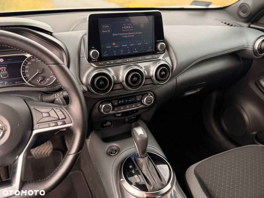 Nissan Juke 1.0 DIG-T N-Connecta DCT - 25
