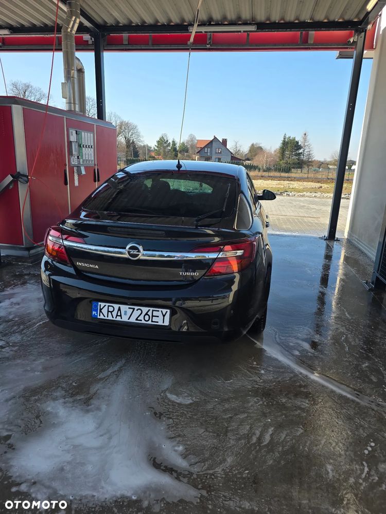 Opel Insignia 1.6 T Cosmo S&S - 9