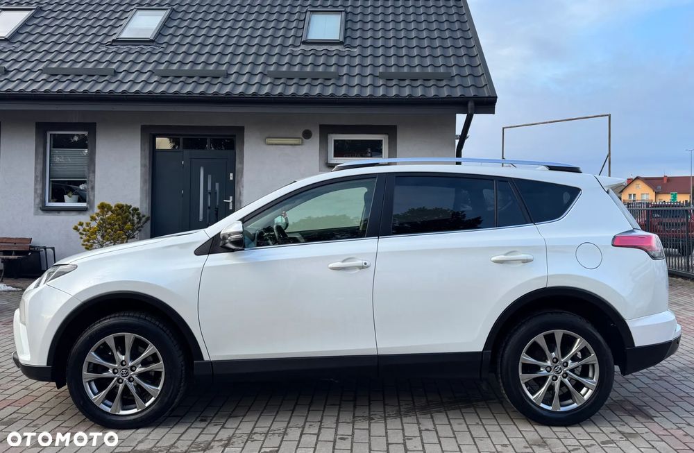 Toyota RAV4 - 11