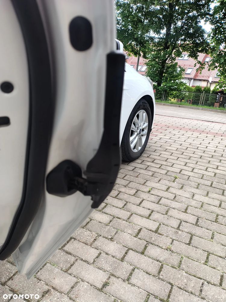 Ford Focus - 25