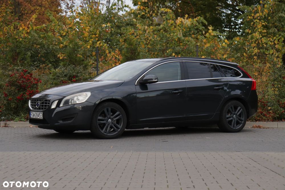 Volvo V60 D3 Momentum - 4