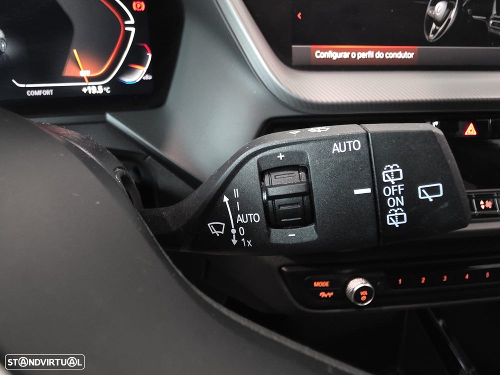 BMW 116 d Pack Desportivo M Auto - 17