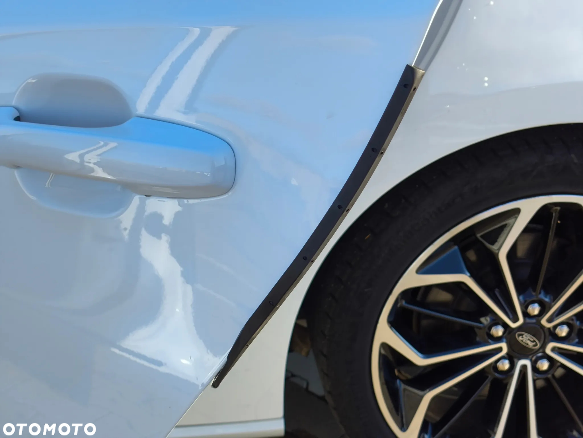 Ford Focus 1.5 EcoBlue Start-Stopp-System ST-LINE - 24