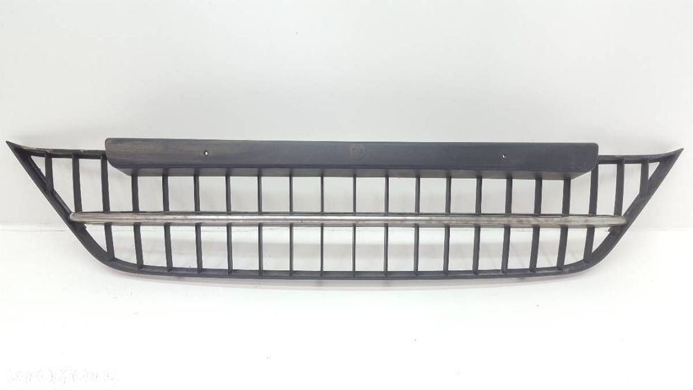 KRATKA ATRAPA ZDERZAKA PRZÓD FIAT LINEA LIFT 2013 CHROM 735543263 - 1