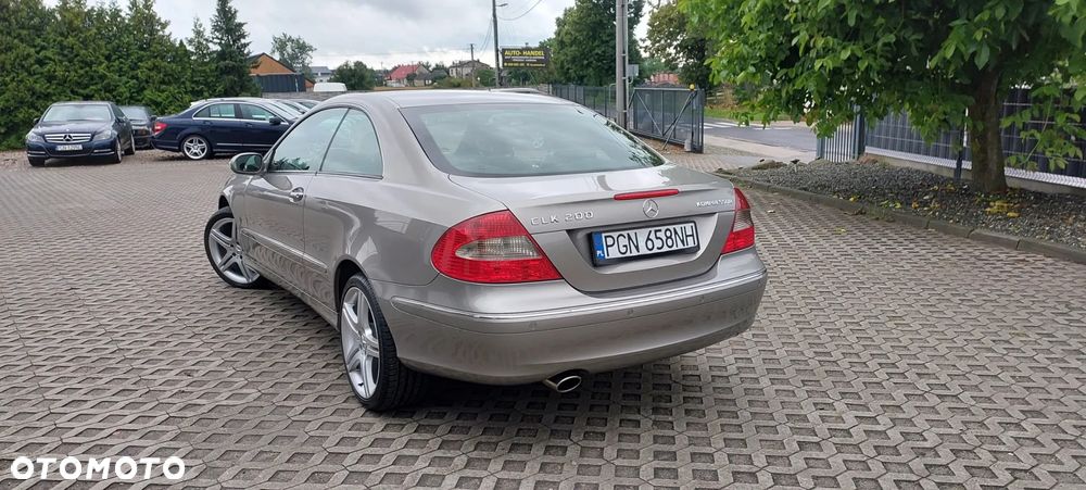 Mercedes-Benz CLK - 40