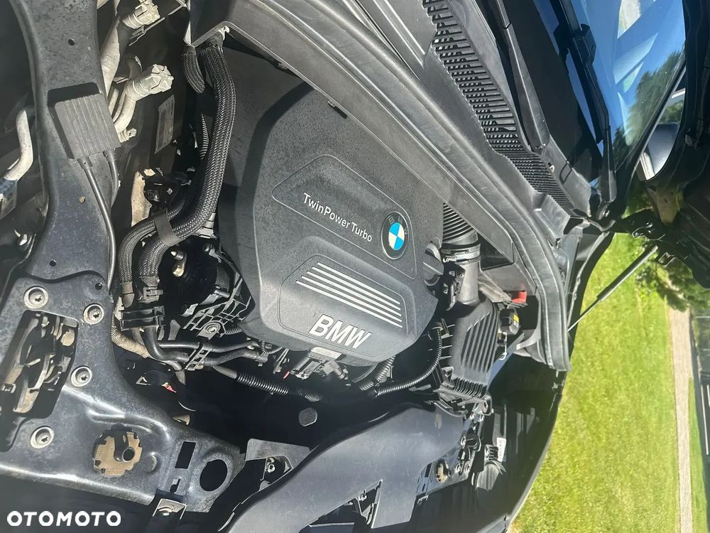 BMW Seria 2 218d - 20