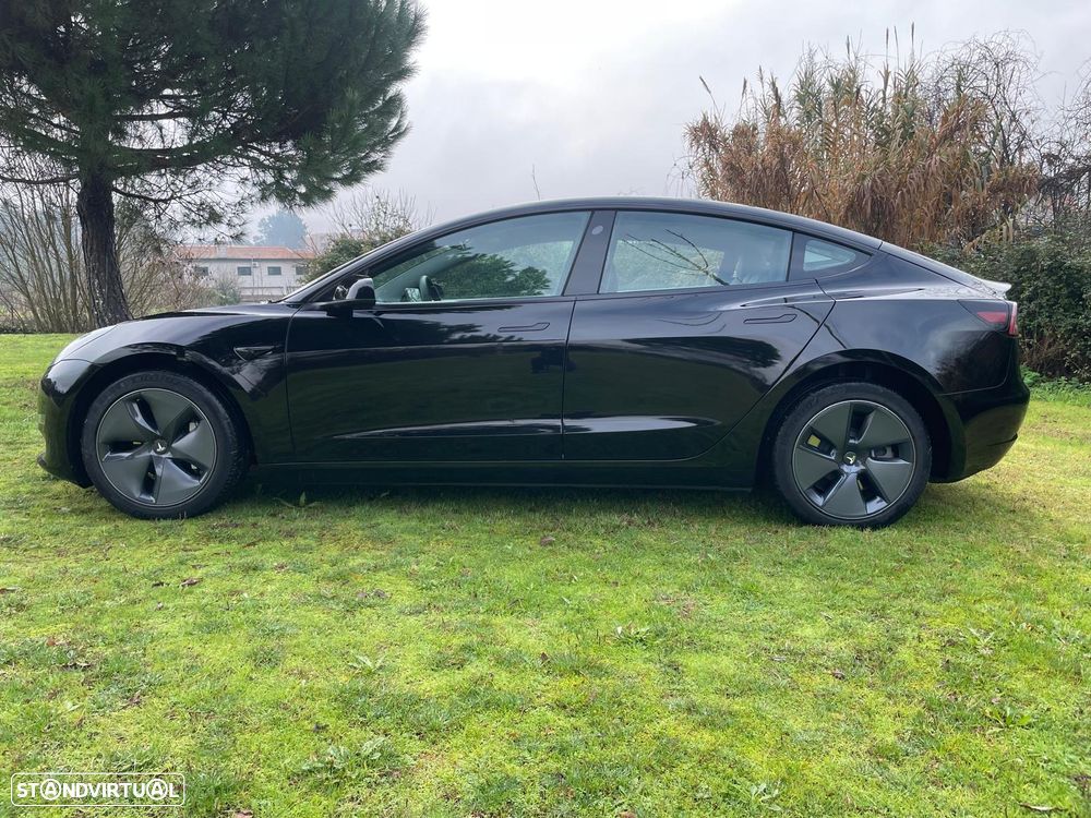 Tesla Model 3 Long Range Tração Traseira - 31