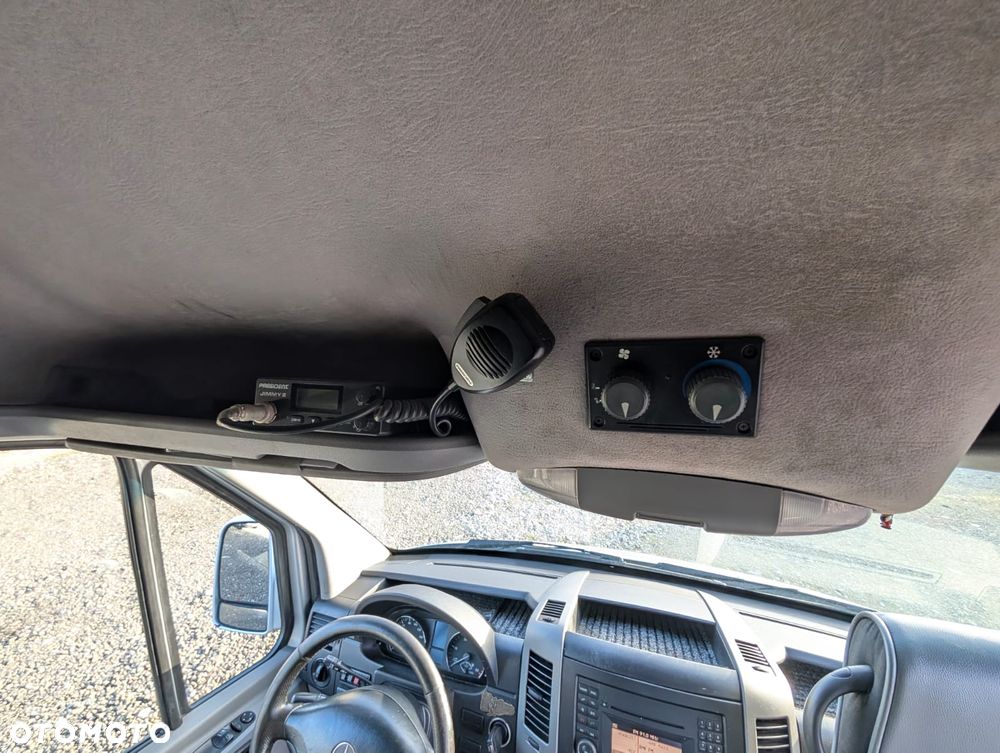 Mercedes-Benz Sprinter 519 - 16