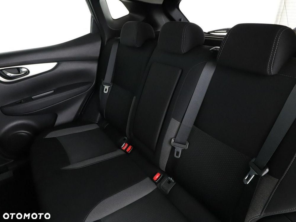 Nissan Qashqai 1.3 DIG-T N-Connecta - 18