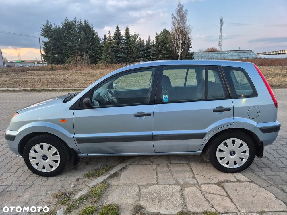 Ford Fusion 1.4 Trend - 11