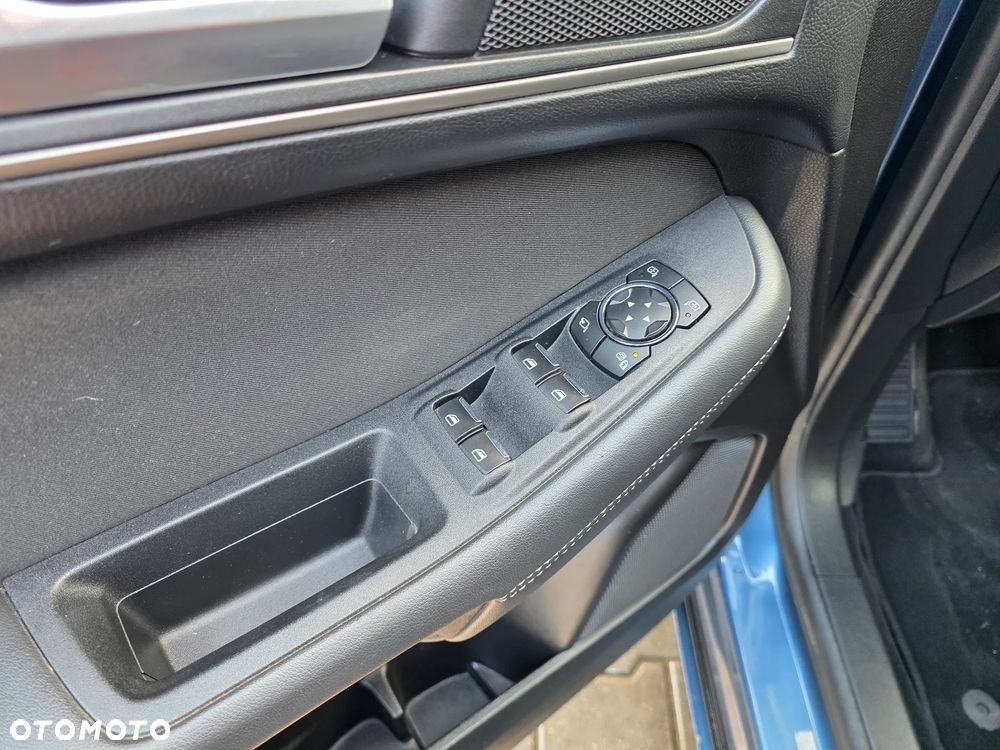 Ford S-Max - 21
