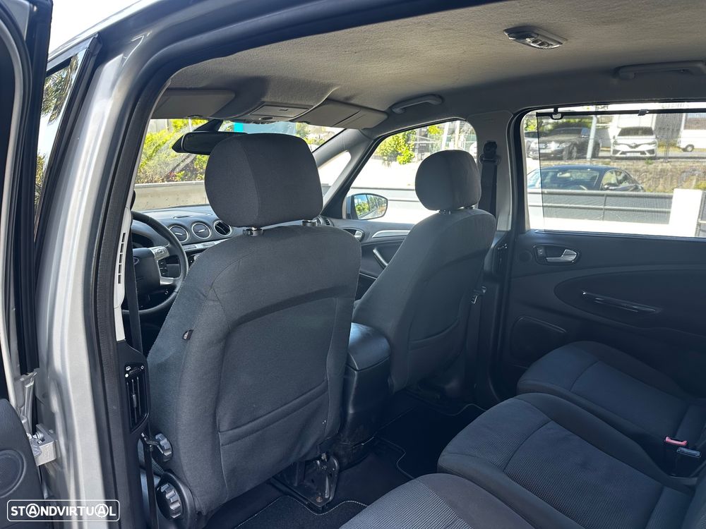 Ford S-Max 1.8 TDCi Titanium 7L - 17