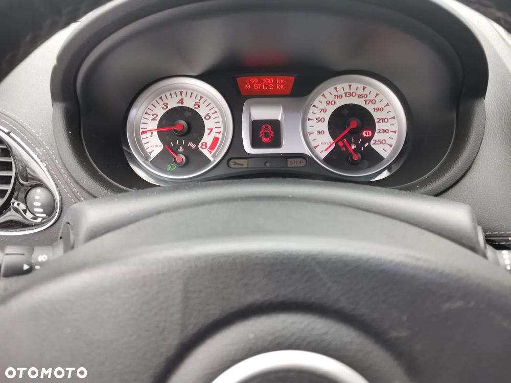 Renault Clio 1.6 16V 130 Gordini - 11