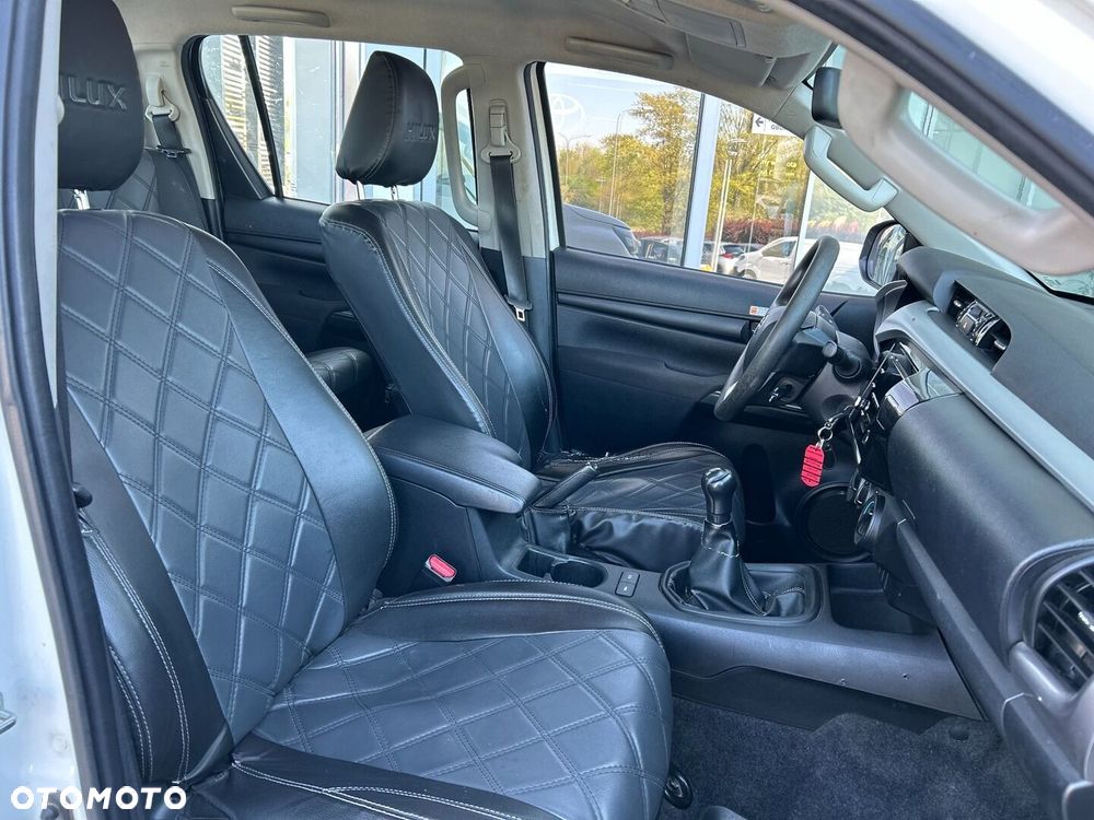 Toyota Hilux 2.4 D-4D Double Cab DLX 4x4 - 12