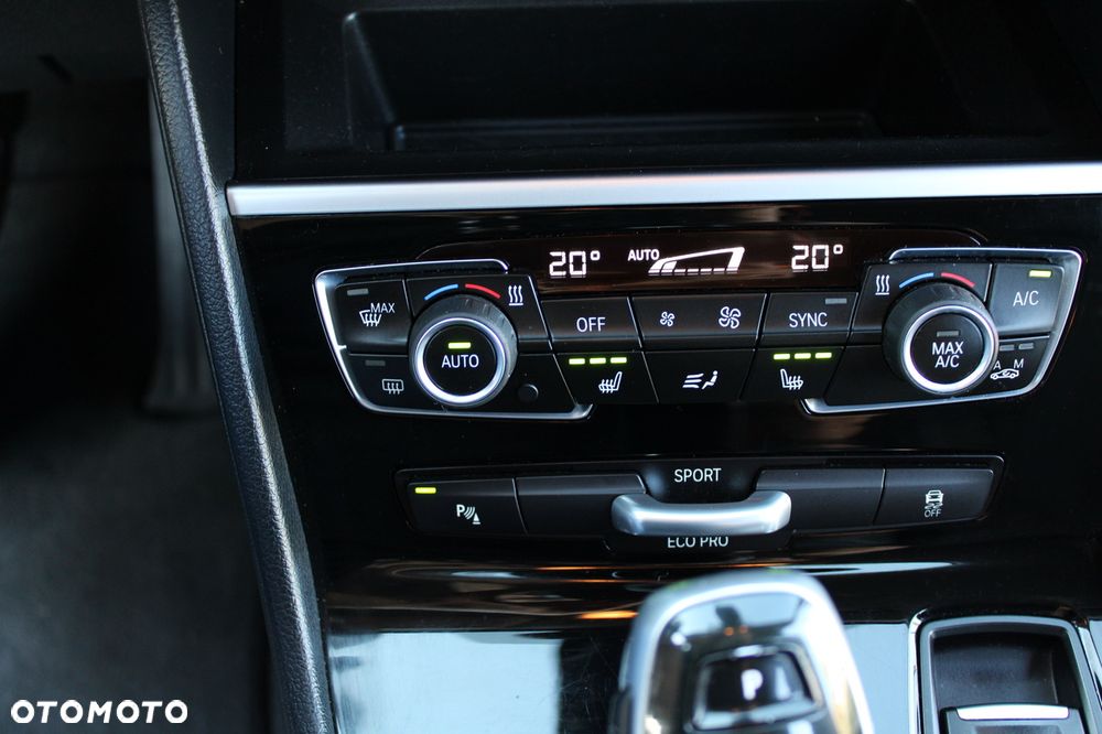 BMW Seria 2 218d xDrive Sport Line - 35
