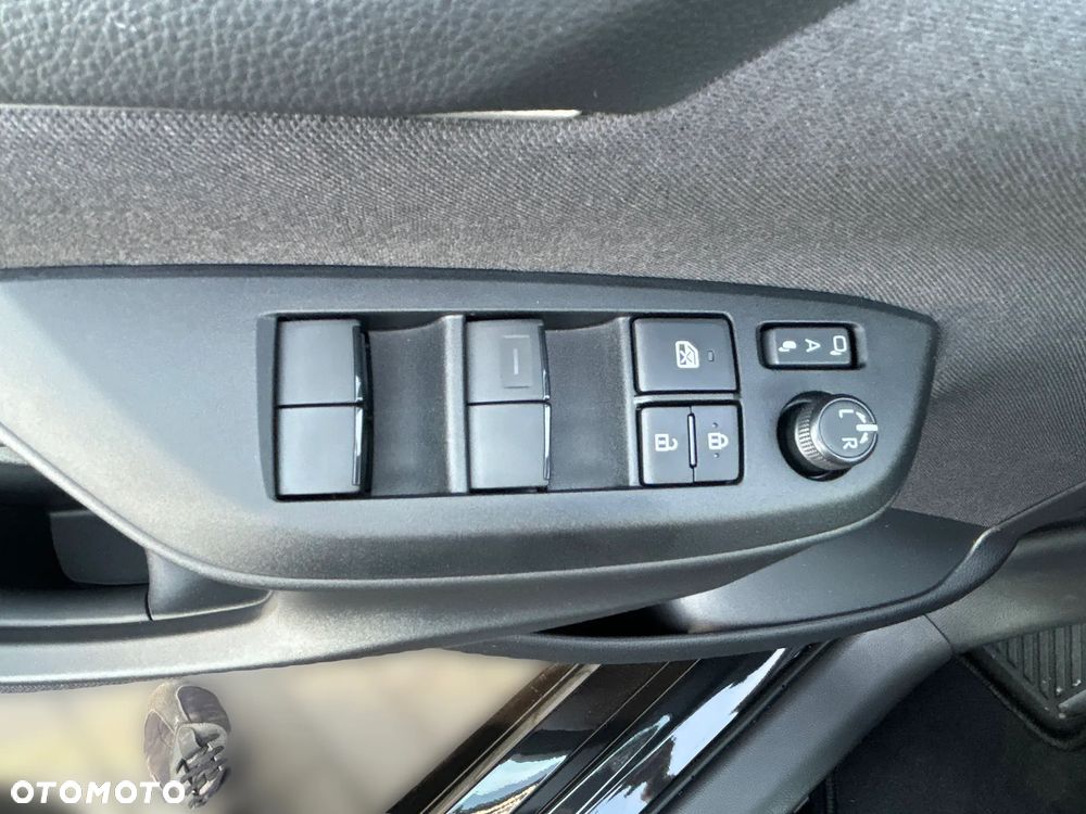 Toyota Yaris Hybrid 1.5 Style - 36