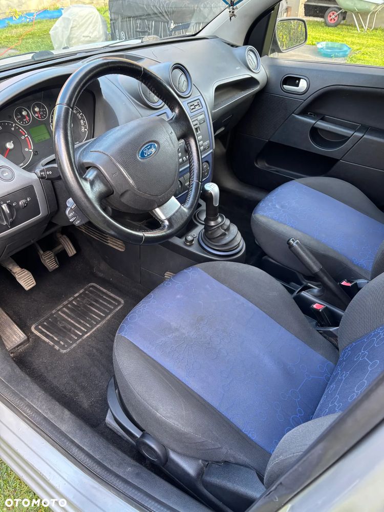 Ford Fiesta 1.4 TDCi - 12
