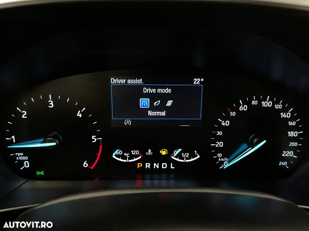Ford Focus 1.5 EcoBlue Connected - 18
