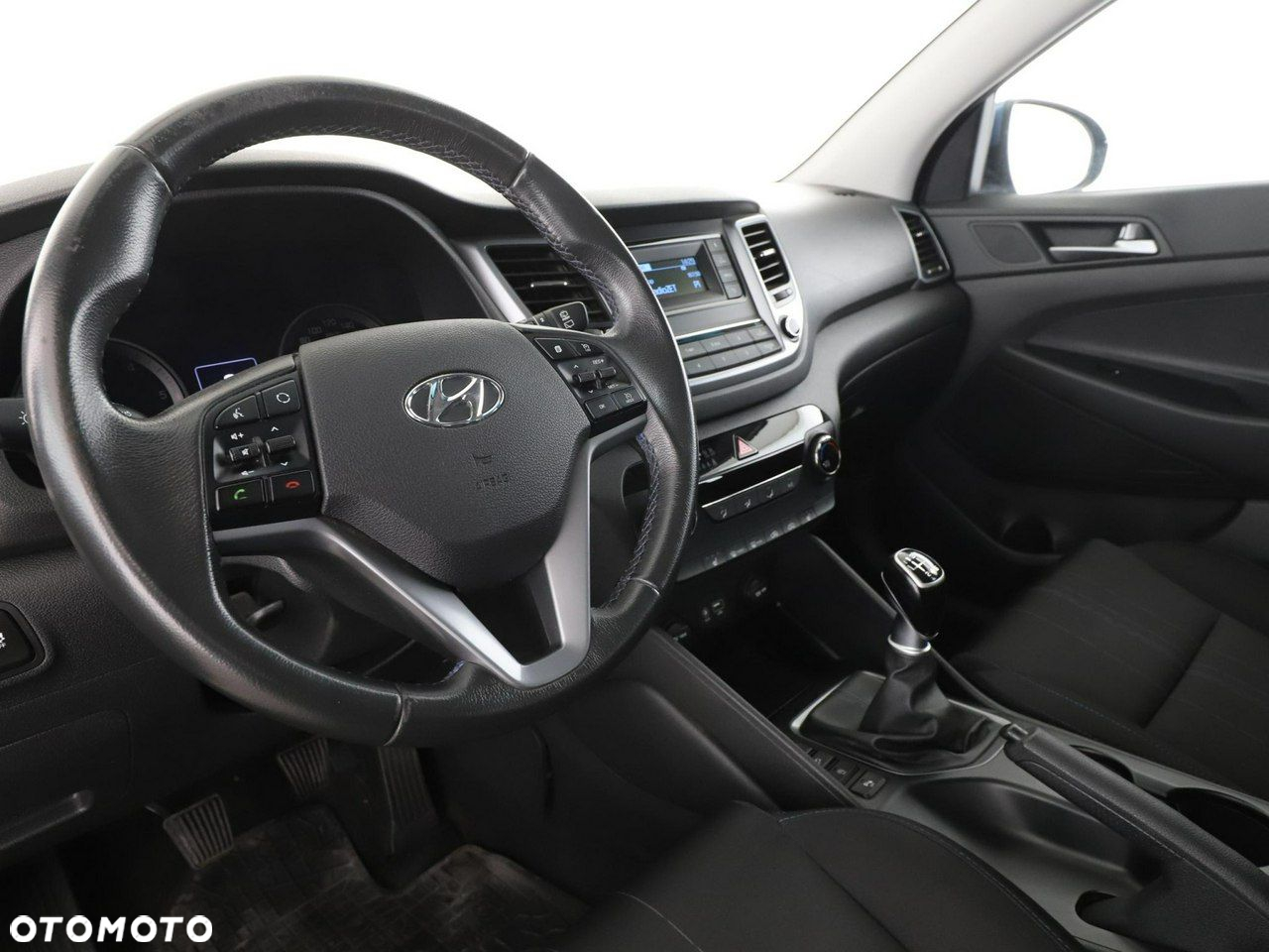Hyundai Tucson 1.7 CRDI BlueDrive Comfort 2WD - 14