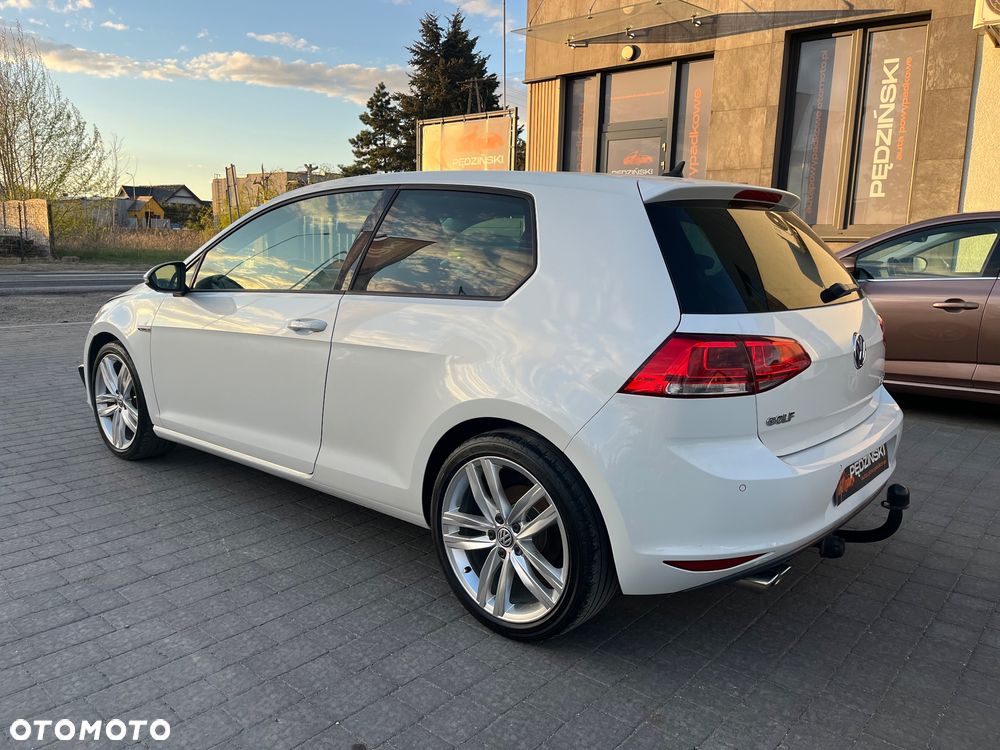 Volkswagen Golf - 4