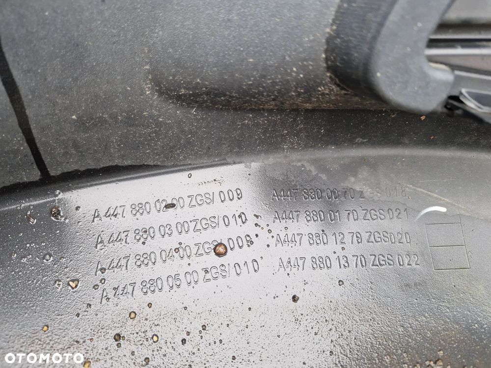 Mercedes Vito Viano 447 W447 Zderzak przód 6PDC - 16