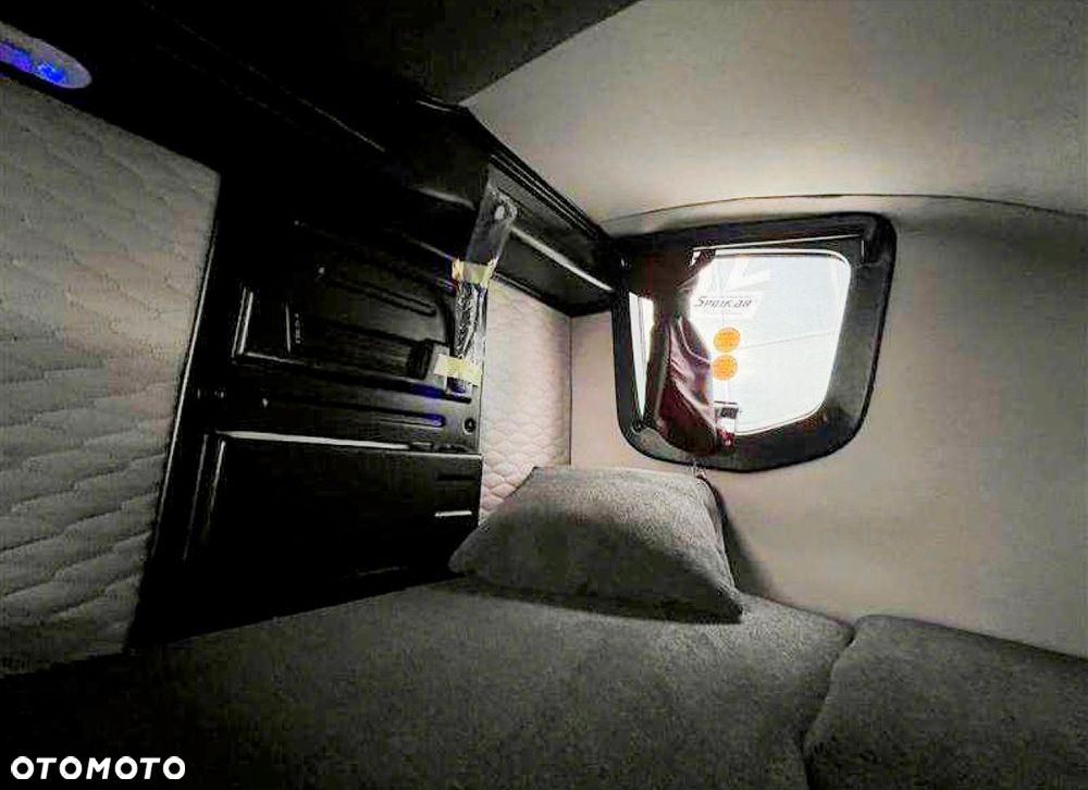 Iveco Daily 70C18HA8 - 9