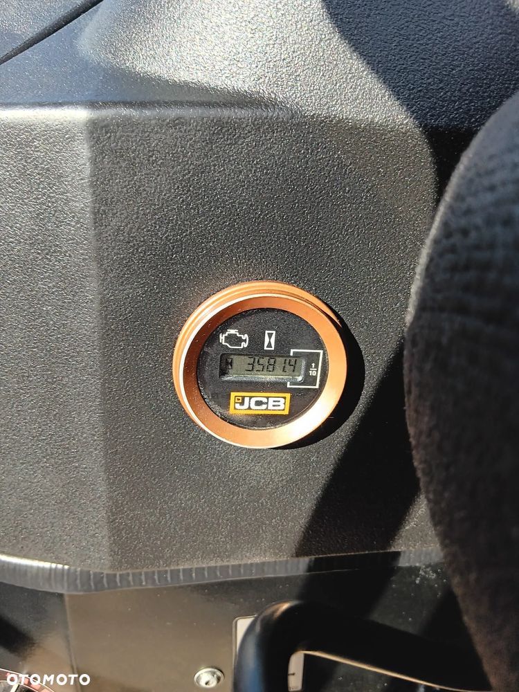 JCB 19C-1 - 10