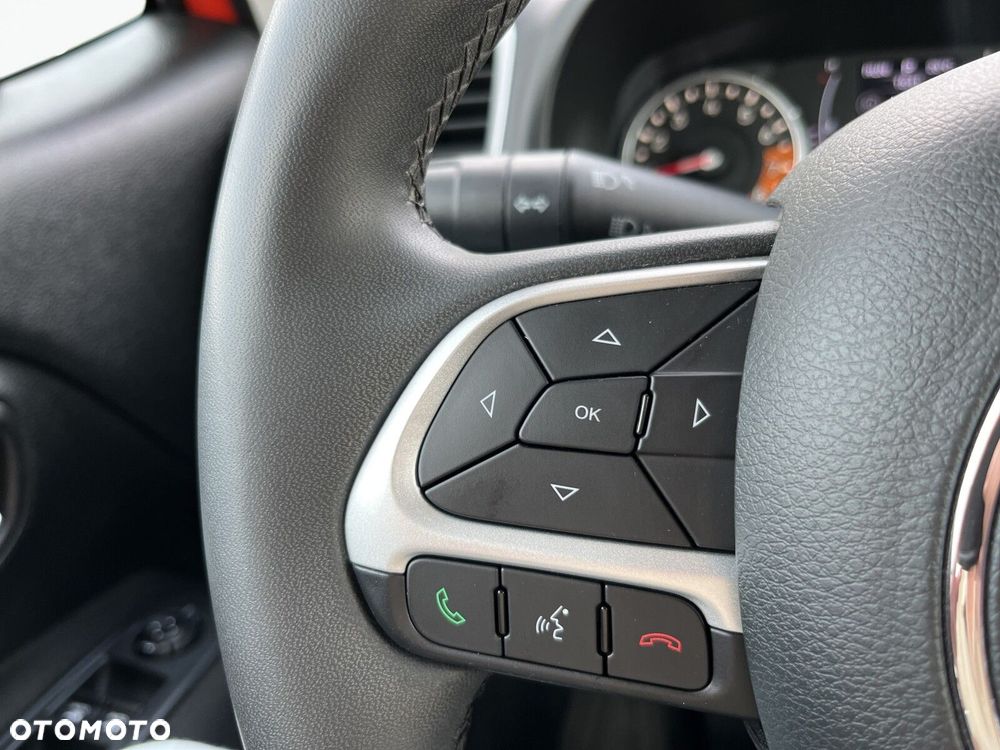 Jeep Renegade - 31