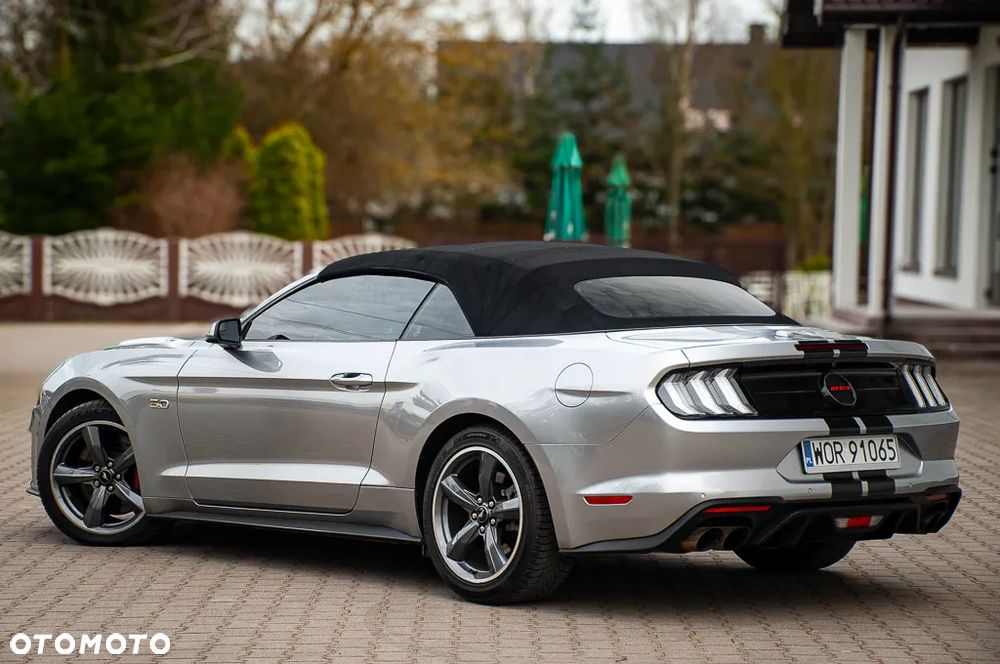 Ford Mustang - 15