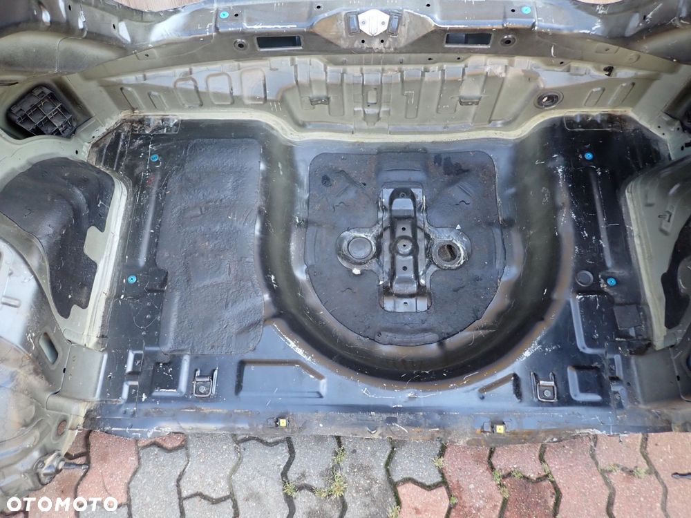 HYUNDAI VELOSTER 11-18 BŁOTNIK TYLNY PAS TYLNY WANNA - 10